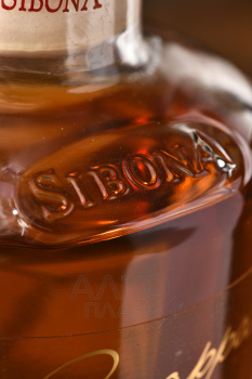 Sibona XO - граппа Сибона ХО 0.5 л