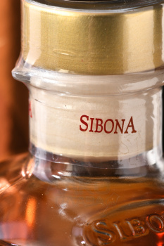 Sibona XO - граппа Сибона ХО 0.5 л