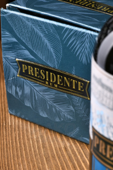Rom Presidente Marti Oliver 15 years gift box - ром Президент Марти Оливер 15 лет в подарочной упаковке 0.7 л