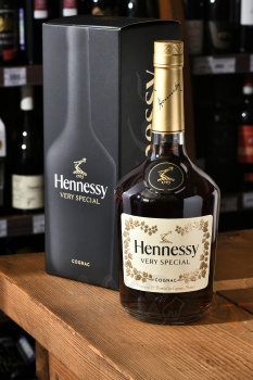 Hennessy VS - коньяк Хеннесси ВС 1 л