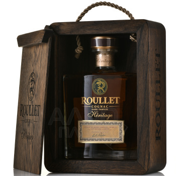 Roullet Heritage Grande Champagne gift box - коньяк Рулле Эритаж Гранд Шампань 0.7 л в п/у с деревянной рамкой