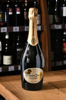 Perrier-Jouet Grand Brut - шампанское Перрье Жуэ Гран Брют 0.75 л