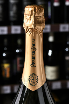 Perrier-Jouet Grand Brut - шампанское Перрье Жуэ Гран Брют 0.75 л