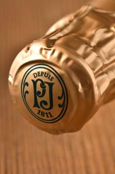 Perrier-Jouet Grand Brut - шампанское Перрье Жуэ Гран Брют 0.75 л