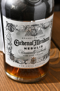 Brandy de Jerez Nebulis Cardenal Mendoza - Бренди де Херес Нэбулис Кардинал Мендоза 0.7 л в п/у