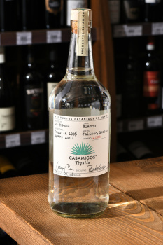 Casamigos Blanco - текила Касамигос Бланко 1 л