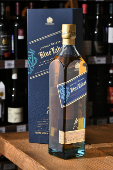 Johnnie Walker Blue Label - виски Джонни Уокер Блю Лейбл 0.75 л в п/у