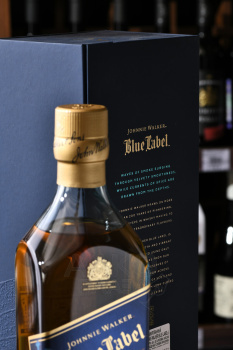 Johnnie Walker Blue Label - виски Джонни Уокер Блю Лейбл 0.75 л в п/у
