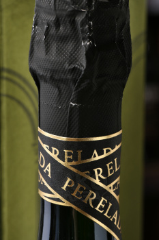 Castillo Perelada Gran Claustro Brut Nature - игристое вино Кастильо Перелада Гран Клаустро Брют Натюр 0.75 л