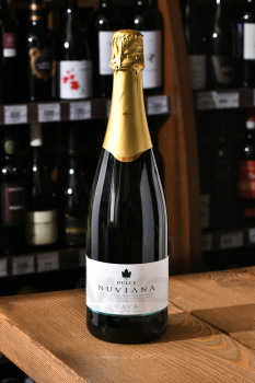 Nuviana Dulce Cava - игристое вино Кава Нувиана Дольче 0.75 л белое полусладкое