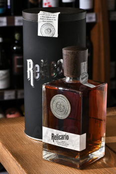 Ron Relicario Dominicano Supremo - ром Рон Реликарио Доминикано Супремо 0.7 л в тубе