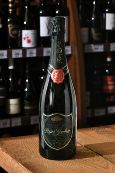 Roger Goulart Gran Reserva Brut Cava DO - игристое вино Рожер Гуларт Гран Резерва Брют Кава 0.75 л