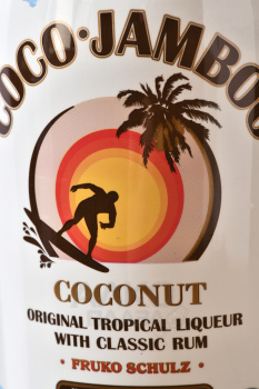 Fruko Schulz Coco Jamboo Coconut - ликер Фруко Шульц Коко Джамбо Кокосовый 0.7 л