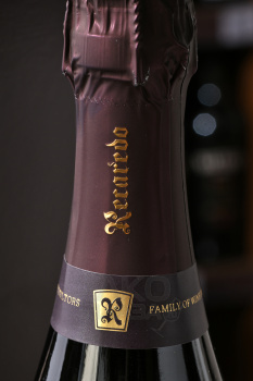 Recaredo Intens Rosat Brut Nature - вино игристое Рекаредо Интенс Розат Брют Натюр 0.75 л розовое экстра брют в п/у