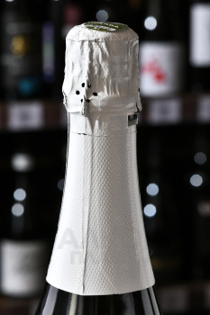 Cava Bodegas Vegalfaro Caprasia Brut - вино игристое Кава Бодегас Вегальфаро Капразия Брют 0.75 л белое брют