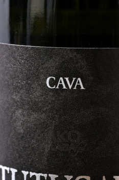 Tutusaus Gran Reserva Brut Nature Cava - вино игристое Тутусаус Гран Резерва Брют Натюр Кава 0.75 л белое брют натюр
