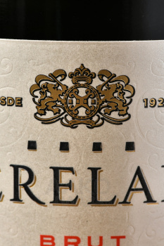 Cava Perelada Brut - вино игристое Кава Перелада Брют 0.75 л белое брют в п/у