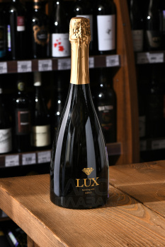 Lux Brut - вино игристое Люкс Брют 0.75 л белое брют