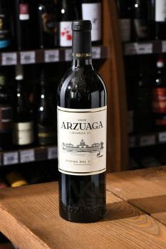 Arzuaga Crianza - вино Арзуага Крианца 0.75 л красное сухое