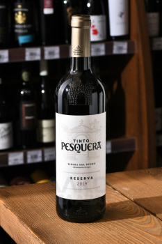Tinto Pesquera Reserva Ribera del Duero - вино Тинто Пескера Резерва Рибера дель Дуэро 0.75 л красное сухое