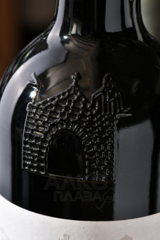 Tinto Pesquera Reserva Ribera del Duero - вино Тинто Пескера Резерва Рибера дель Дуэро 0.75 л красное сухое