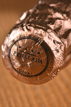 Cava Castillo Perelada Rose Brut - игристое вино Кава Кастильо Перелада Кава Розе Брют 0.75 л розовое брют