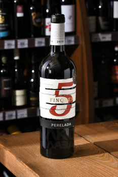 Emporda Perelada 5 Fincas Reserva - вино Эмпорда Перелада Синко Финкас Резерва 0.75 л красное сухое