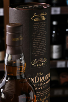 Glendronach Traditionally Peated - виски ГленДронах Традишиналли Питед 0.7 л в тубе
