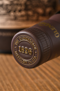 Glendronach Traditionally Peated - виски ГленДронах Традишиналли Питед 0.7 л в тубе