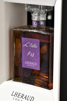 Lheraud L`Oublie XO №48 gift box - коньяк Леро Ублие ХО №48 0.7 л в п/у