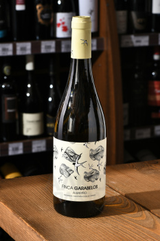 Rias Baixas Albariño Finca Garabelos - вино Риас Байшас Альбариньо Финка Гарабелос 0.75 л белое сухое