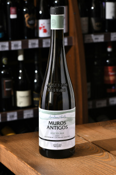 Muros Antigos Escolha Vinho Verde DOC - вино Мурос Антигос Эсколья ДОК Винью Верде 0.75 л белое сухое
