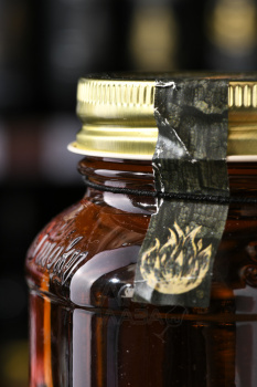 Ole Smoky Harley - Davidson Motorcycles Chad Corn Whisky - водка Оле Смоуки Харлей-Дэвидсон Мотосайклз Чад Корн Виски 0.75 л