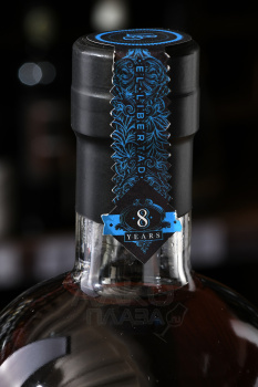 El Libertad Flavor of Darkness Dark Oak Spiced 8 Years Old - ром Эль Либертад 8 лет Аромат Тьмы Тёмный Дуб Пряный 0.7 л