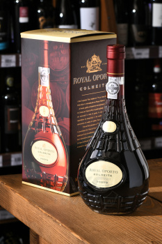 Royal Oporto Colheita - портвейн Роял Опорту Кулейта 0.75 л в п/у