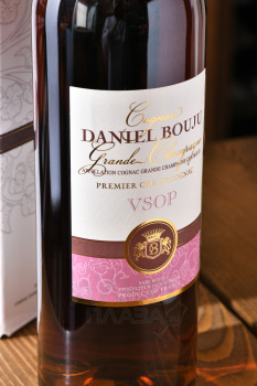 Daniel Bouju VSOP Grand Champagne gift box - коньяк Даниэль Бужу ВСОП Гранд Шампань 0.7 л
