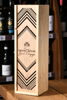 Daniel Bouju Brut de Fut - коньяк Даниель Бужу Брют де Фут 40 лет 0.7 л в д/у