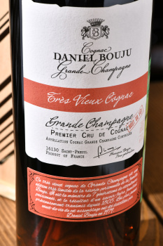 Daniel Bouju Brut de Fut - коньяк Даниель Бужу Брют де Фут 40 лет 0.7 л в д/у