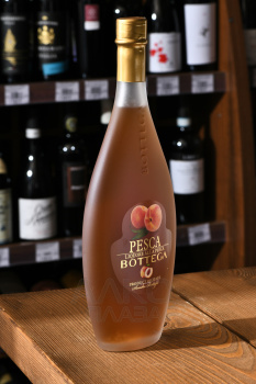 Bottega Pesca - ликер Песка Боттега 0.5 л