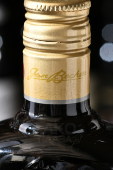 Jan Becher Karlovarska Becherovka KV 14 - настойка горькая Ян Бехер Карловарска КВ14 0.5 л