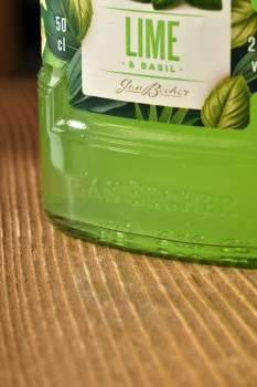 Becherovka Lime & Basil - ликер Бехеровка Лайм Базилик 0.5 л