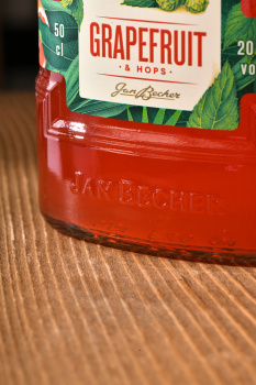 Becherovka Grapefruit & Hops - ликер Бехеровка Грейпфрут Хмель 0.5 л