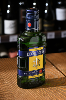 Jan Becher Becherovka Original - ликер Бехеровка Оригинальный 0.2 л