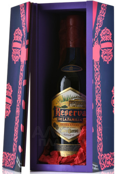Jose Cuervo Reserva de la Familia Extra Anejo - текила Хосе Куэрво Резерва де ла Фамилия Экстра Аньехо 0.75 л в д/у