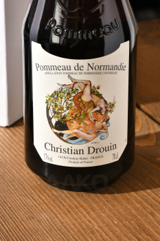 Christian Drouin Pommeau de Normandie - ликер Кристиан Друэн Поммо де Норманди 0.7 л в п/у