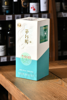 Moutai Chun Zodiac Pisces - байцзю Маотай Чунь Знаки Зодиака Рыбы 0.375 л в п/у