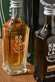 Kavalan Concertmaster Port Finish - виски Кавалан Концертмастер Порт Финиш 0.7 л набор в п/у