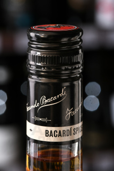 Bacardi Spiced - ром Бакарди Спайсд 0.7 л