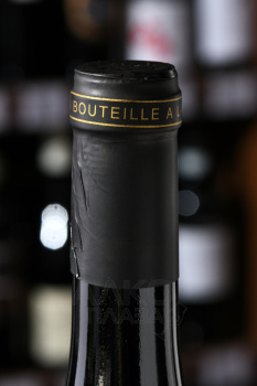Vignerons de Bel Air Domaine des Ailes Moulin-a-Vent - вино Виньерон де Бель Эр Домен дез Эль Мулен А Ван 0.75 л красное сухое