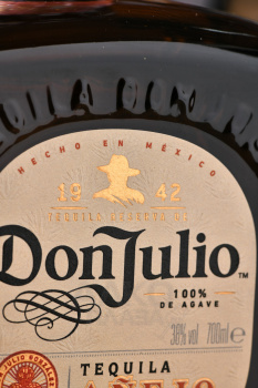 Don Julio Anejo - текила Дон Хулио Аньехо 0.7 л